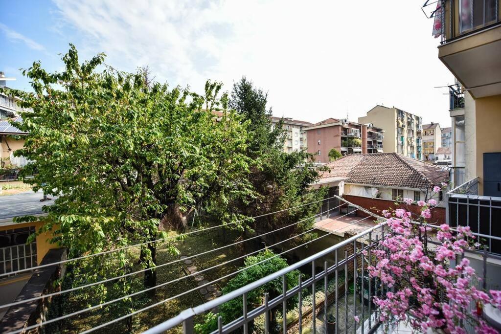Benvenuti Casa Leo - Elegante Appartamento Turín Exterior foto