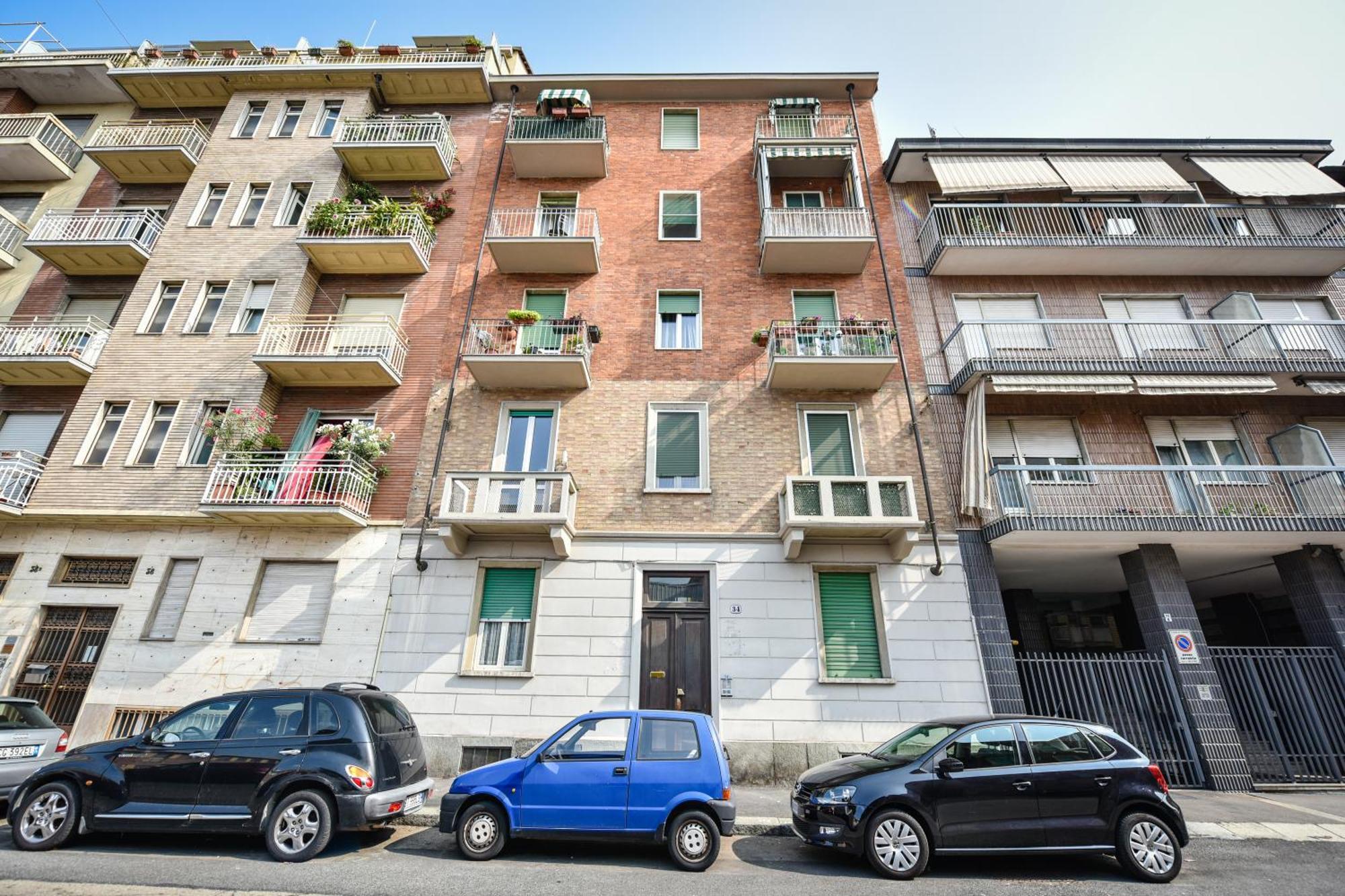 Benvenuti Casa Leo - Elegante Appartamento Turín Exterior foto